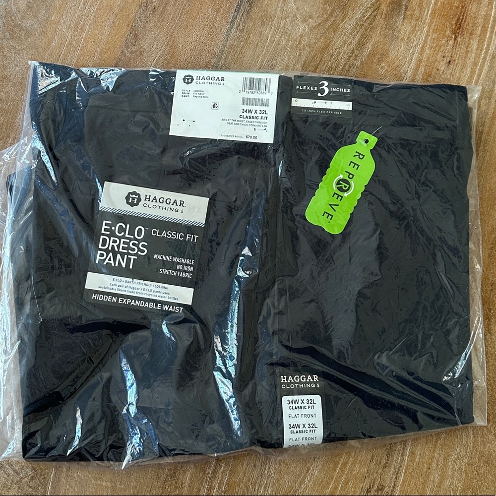 New Haggar Men’s Navy Blue dress pant classic fit 34x32